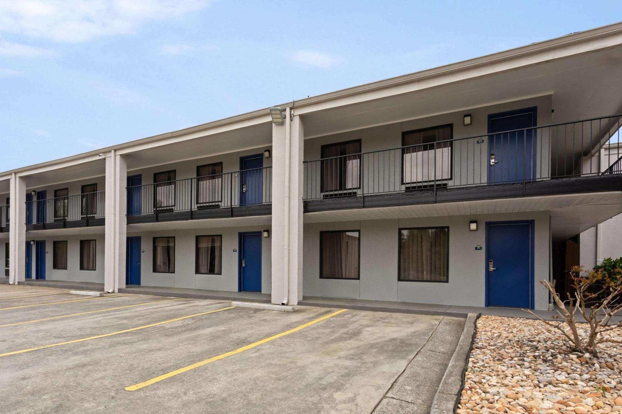 Days Inn By Wyndham Douglasville-Atlanta-Fairburn Road Esterno foto